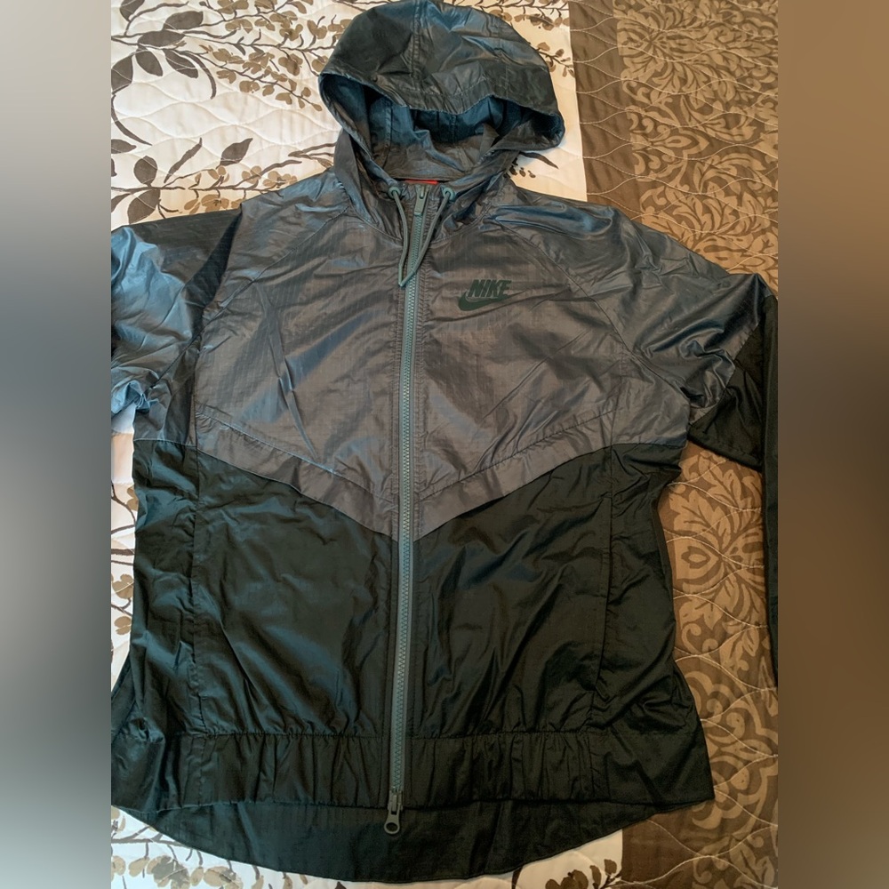 Nike Windbreaker Jacket